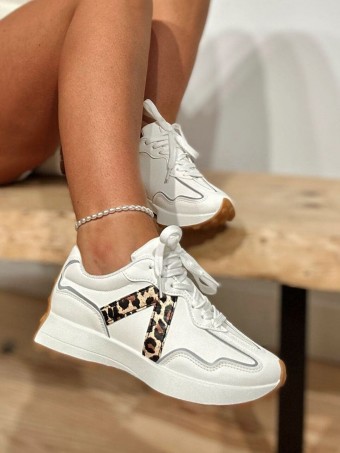 Deportiva Streetwear NYAMO Blanco/Print HEVE