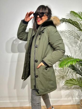 Trench Acolchada Capucha QUANTIKO Verde Militar HEVE