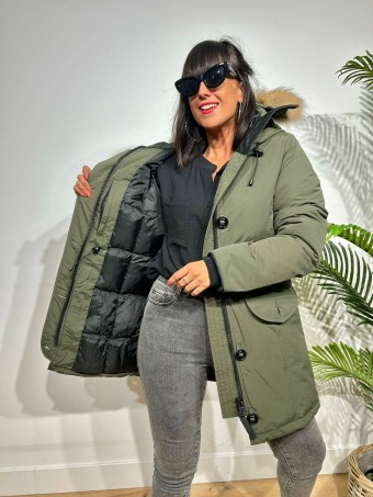 Trench Acolchada Capucha QUANTIKO Verde Militar HEVE