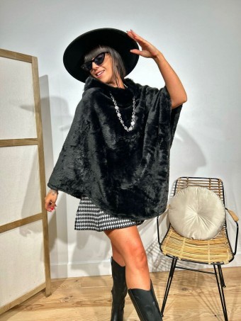 Poncho Pelo WHARMBY Negro HEVE