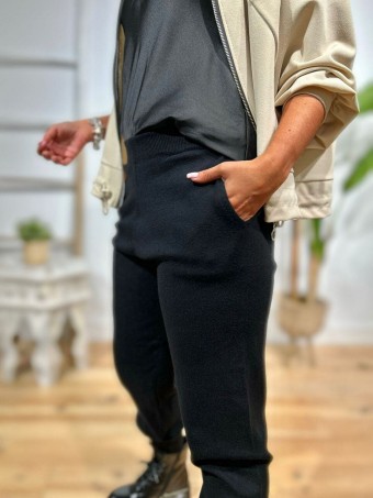 Pantalón Jogger Punto MAYDAY Negro HEVE