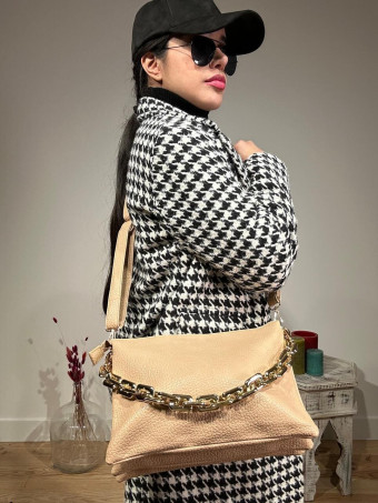 Bolso Abatanado Cadena CHESSAN Beige HEVE