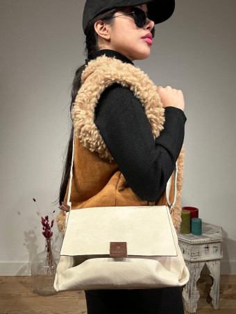 Bolso Básico Solapa SYABIL Beige HEVE