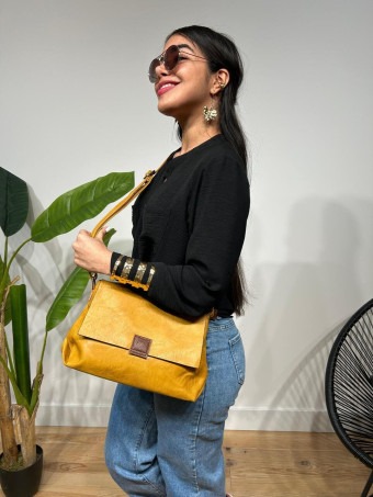 Bolso Básico Solapa SYABIL Ocre HEVE