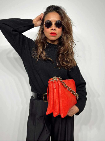 Bolso Abatanado Cadena CHESSAN Rojo HEVE