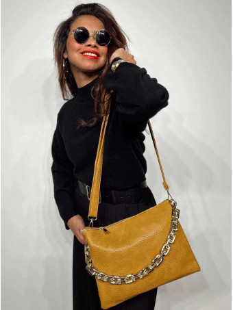 Bolso Abatanado Cadena CHESSAN Ocre HEVE