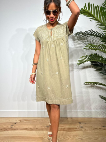 Vestido Rústico Bordado AMISHA Khaki HEVE