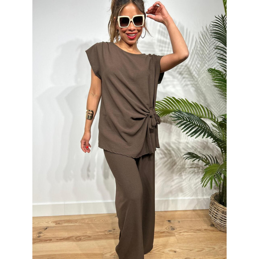 Conjunto Blusa y Pantalón VALTY Marrón HEVE Conjunto Blusa y Pantalón VALTY Marrón HEVE