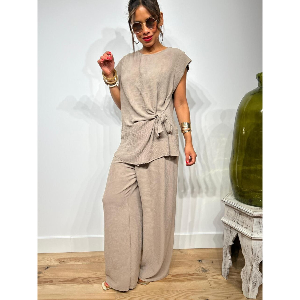 Conjunto Blusa y Pantalón VALTY Taupe HEVE Conjunto Blusa y Pantalón VALTY Taupe HEVE