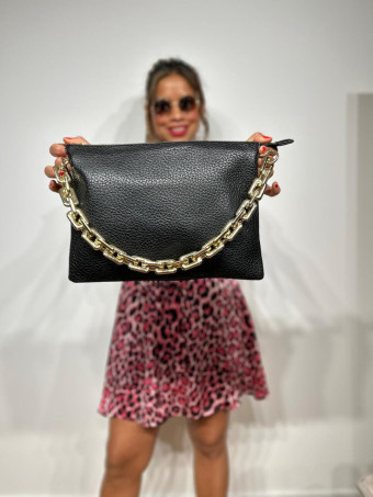 Bolso Abatanado Cadena CHESSAN Negro heve