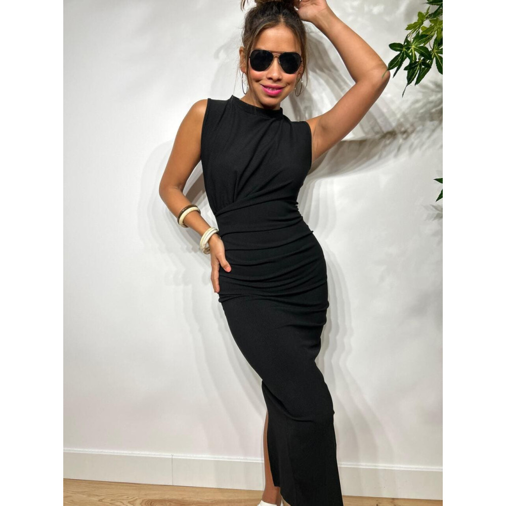Vestido Entallado Frunces CHATKIT Negro HEVE Vestido Entallado Frunces CHATKIT Negro HEVE