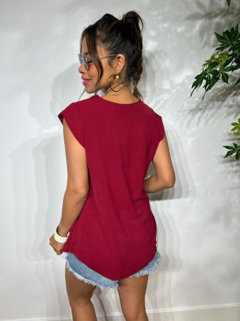 Blusa Escote Pico SUKARI Burdeos HEVE