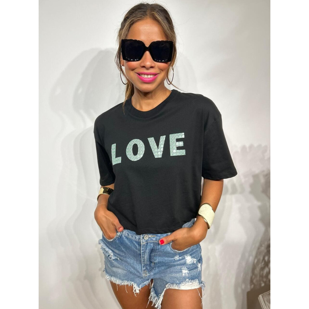 Camiseta Cropped Mensaje LOVE Negro/Menta HEVE Camiseta Cropped Mensaje LOVE Negro/Menta HEVE
