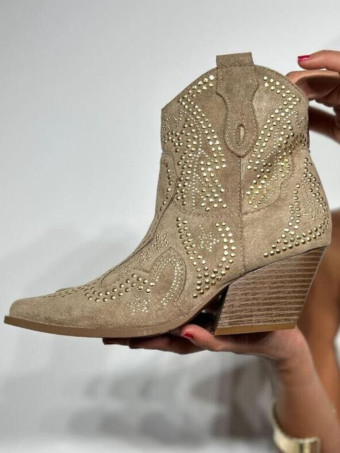 Botín Campero Tachas DELTROY Taupe HEVE