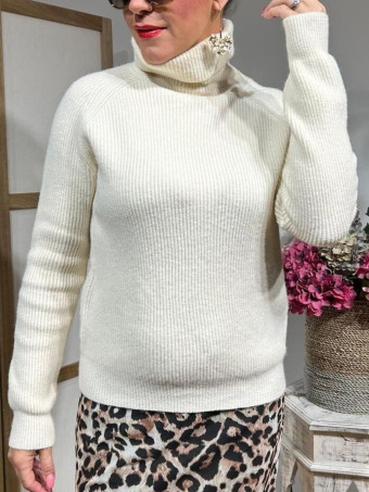 Jersey Básico Cuello Vuelto TATTLE Beige HEVE