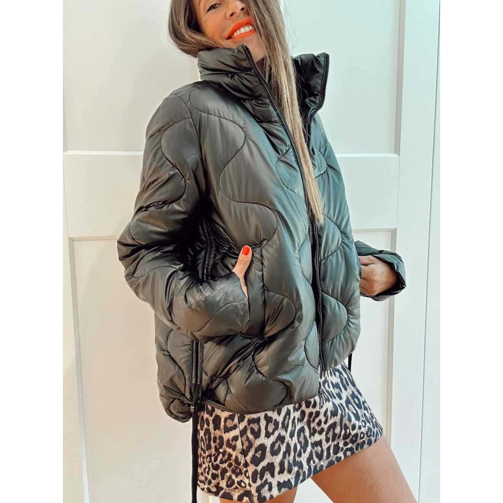 Chaqueta Acolchada Ondas ANEVA Negro HEVE Chaqueta Acolchada Ondas ANEVA Negro HEVE