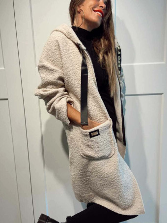 Abrigo Rizo DANCE AND IMPRESS Beige HEVE