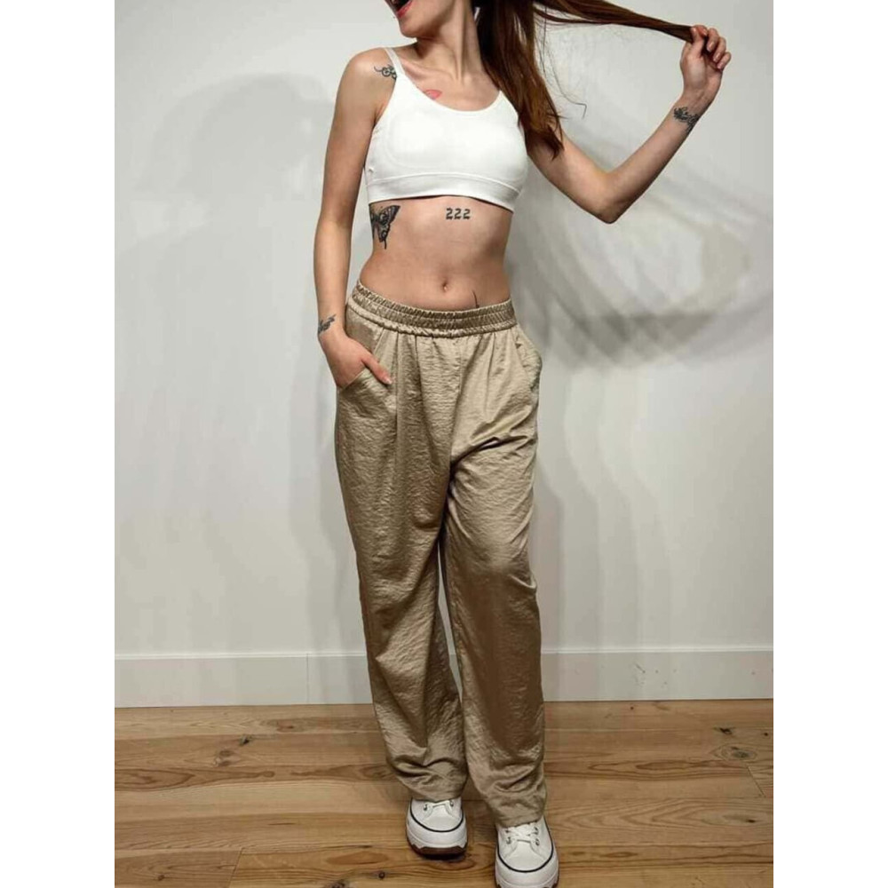 Pantalón Casual Satinado OLIYA Taupe HEVE Pantalón Casual Satinado OLIYA Taupe HEVE