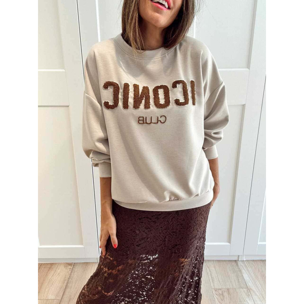 Sudadera Soft Touch ICONIC CLUB Beige HEVE Sudadera Soft Touch ICONIC CLUB Beige HEVE