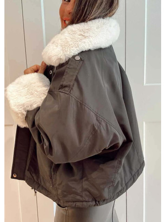 Cazadora Oversize Pelo MISCHA Negro/Blanco HEVE