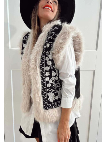 Chaleco Pelo Bordado Floral ZELVAN HEVE
