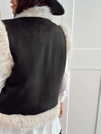 Chaleco Pelo Bordado Floral ZELVAN HEVE