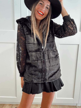 Chaleco Efecto Pelo GISELLE Negro HEVE