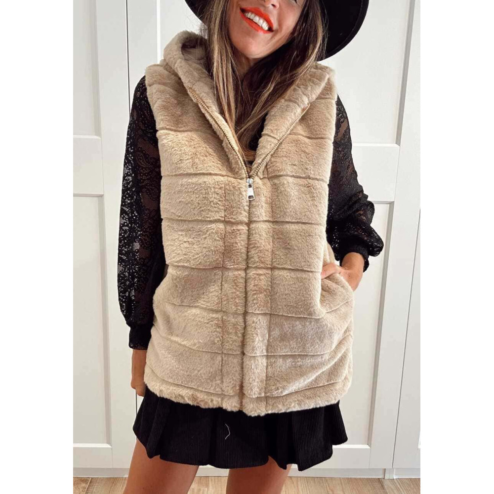Chaleco Efecto Pelo GISELLE Taupe HEVE Chaleco Efecto Pelo GISELLE Taupe HEVE