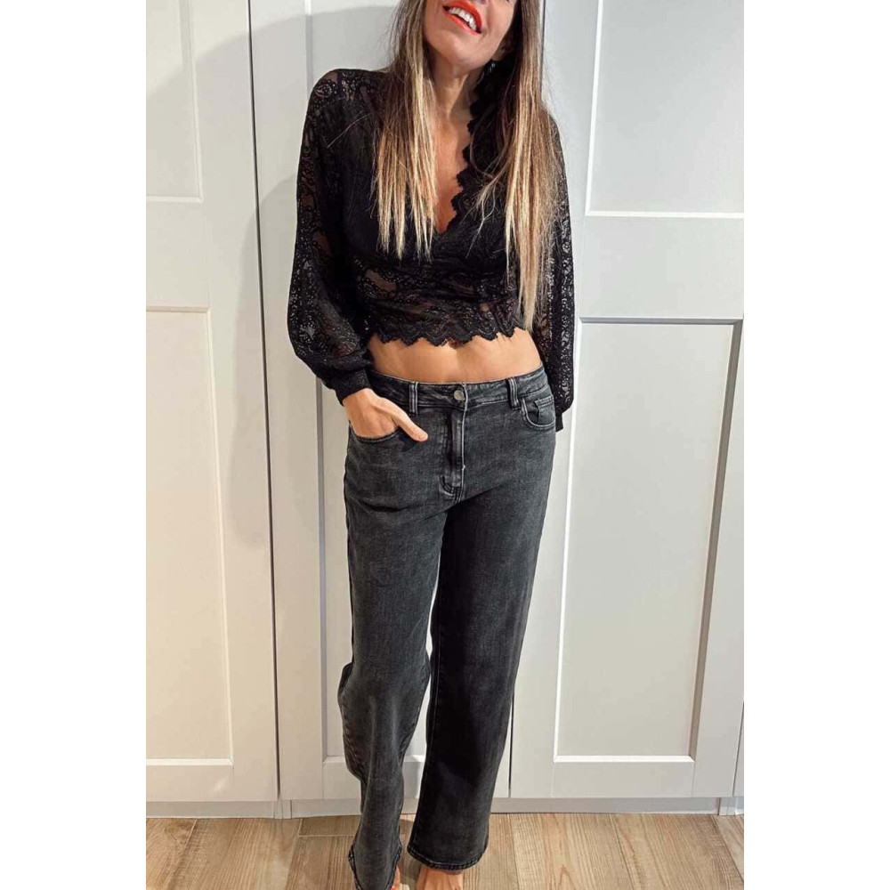 Jeans Straight Tiro Alto KROWEN Negro HEVE Jeans Straight Tiro Alto KROWEN Negro HEVE