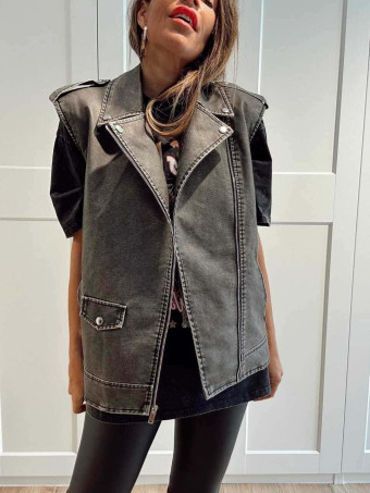 Chaleco Efecto Piel KAYLER Negro HEVE