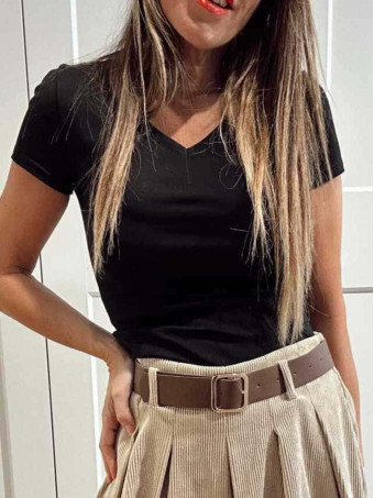 Camiseta Básica Escote Pico OLVYN Negro HEVE