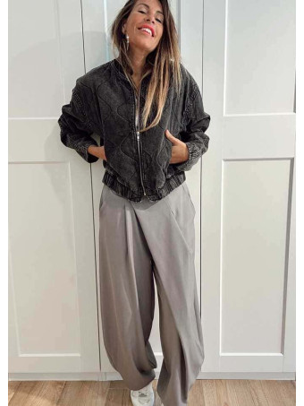Cazadora Bomber Vaquera Ondas AVENYA Negro HEVE Cazadora Bomber Vaquera Ondas AVENYA Negro HEVE