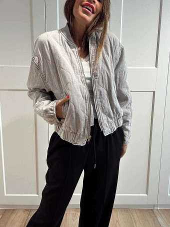 Cazadora Bomber Vaquera Ondas AVENYA Gris HEVE Cazadora Bomber Vaquera Ondas AVENYA Gris HEVE