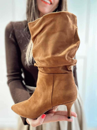 Bota Slouchy Efecto Ante BRUNETTE Camel HEVE