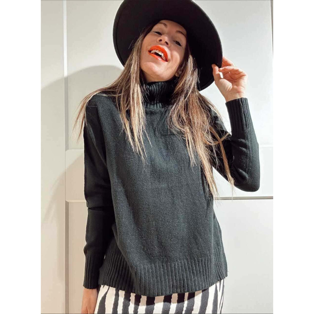 Jersey Básico Cuello Vuelto HALLENITTA Negro HEVE