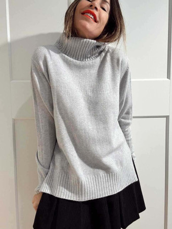 Jersey Básico Cuello Vuelto HALLENITTA Gris HEVE