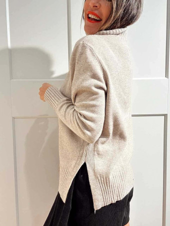 Jersey Básico Cuello Vuelto HALLENITTA Taupe HEVE