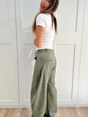 Pantalón Balloon Efecto Ante KORNE Verde Militar HEVE