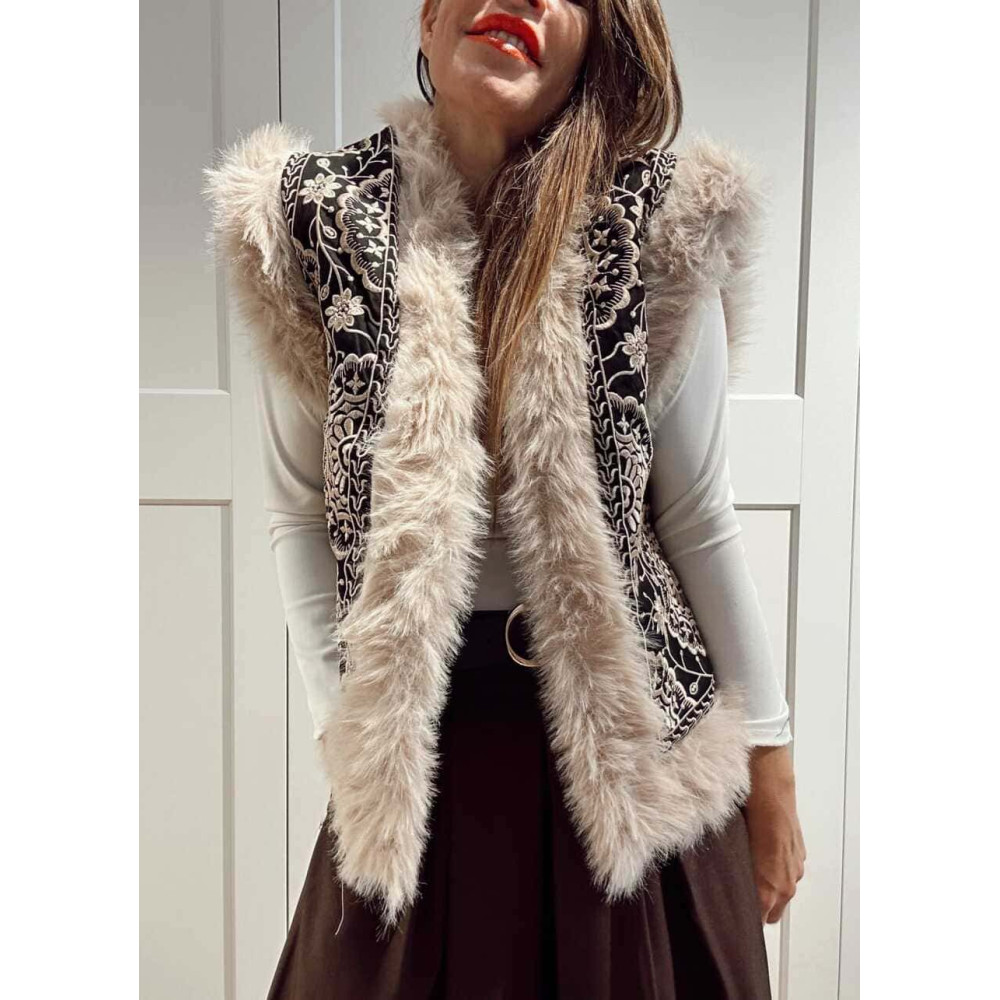 Chaleco Bordado Mandalas ANANDA Negro/Beige HEVE