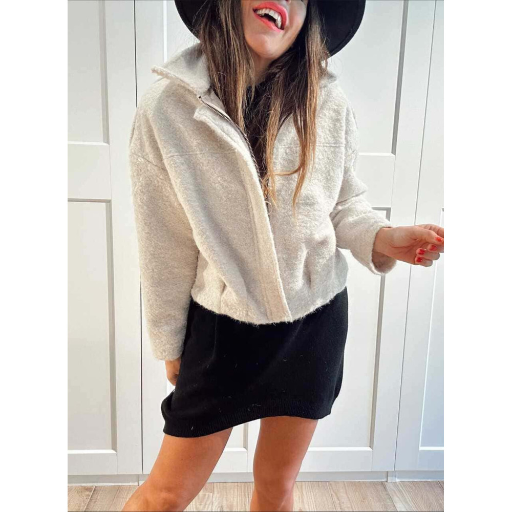 Chaqueta Rizo con Trabillas VANDREYA Beige HEVE