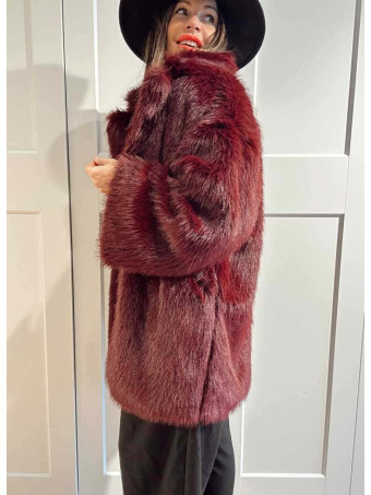 Abrigo Corto Efecto Pelo GIVRÉE Burdeos HEVE