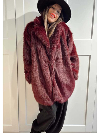 Abrigo Corto Efecto Pelo GIVRÉE Burdeos HEVE