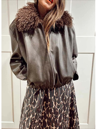 Cazadora Piel Sintética Sobrecuello PUSHKAR Marrón HEVE