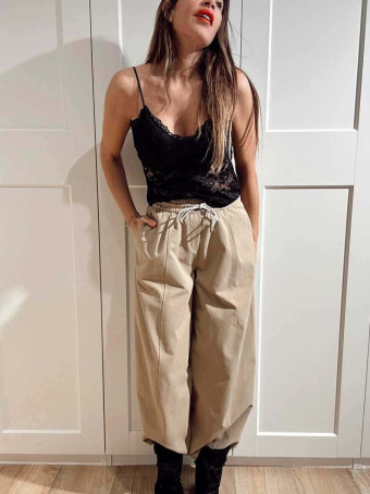 Pantalón Barrel Cintura Elástica NORVYN Taupe HEVE