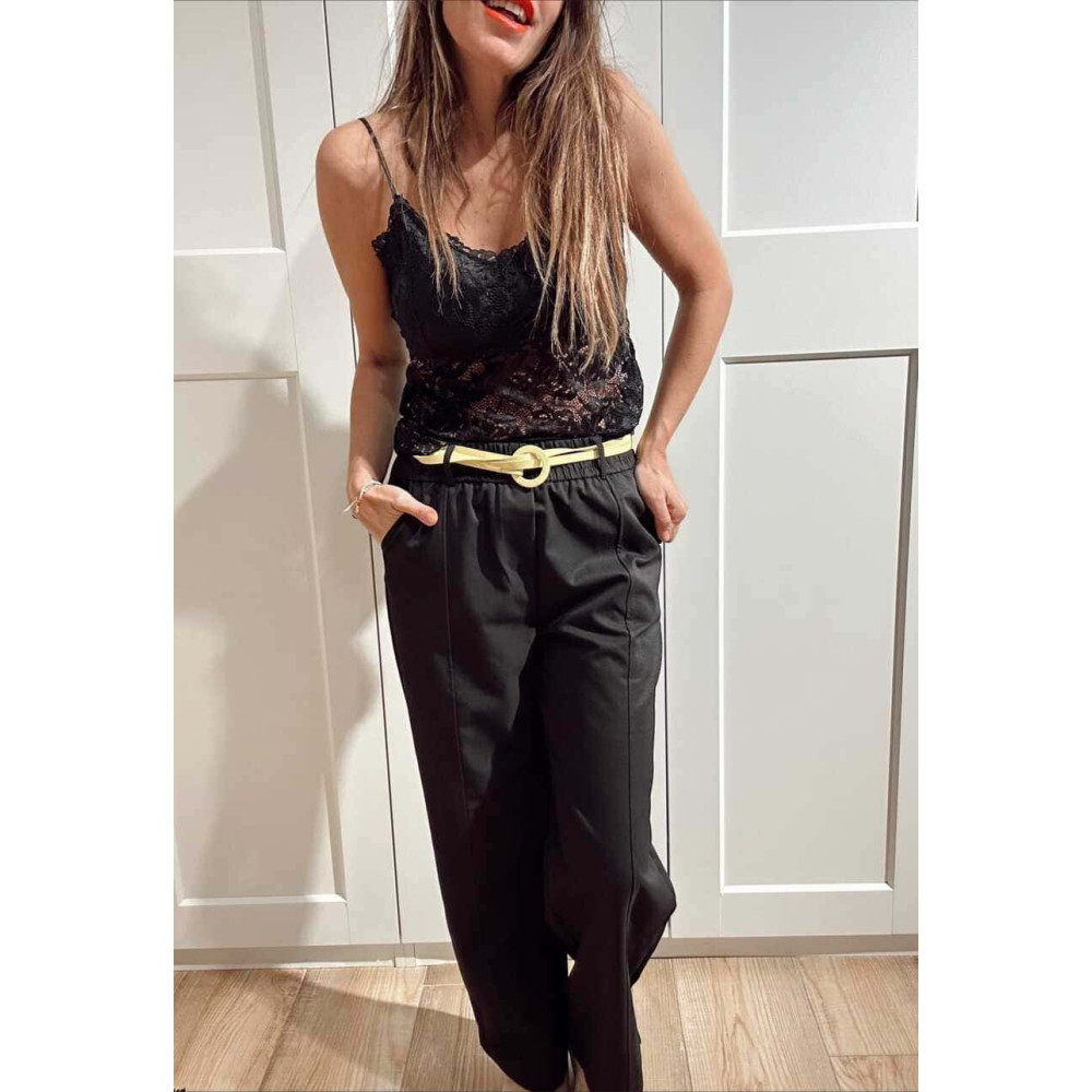 Pantalón Casual Style con Cinturón VERSAEL Negro HEVE