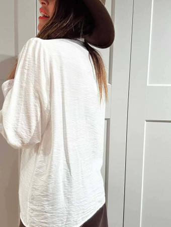 Blusa Romántica Jaretas JOBELLE Blanco HEVE