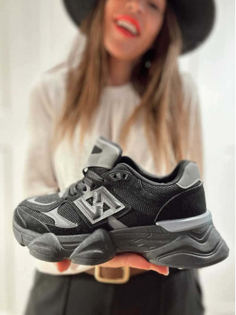 Deportiva Chunky NEOMAX Negro HEVE