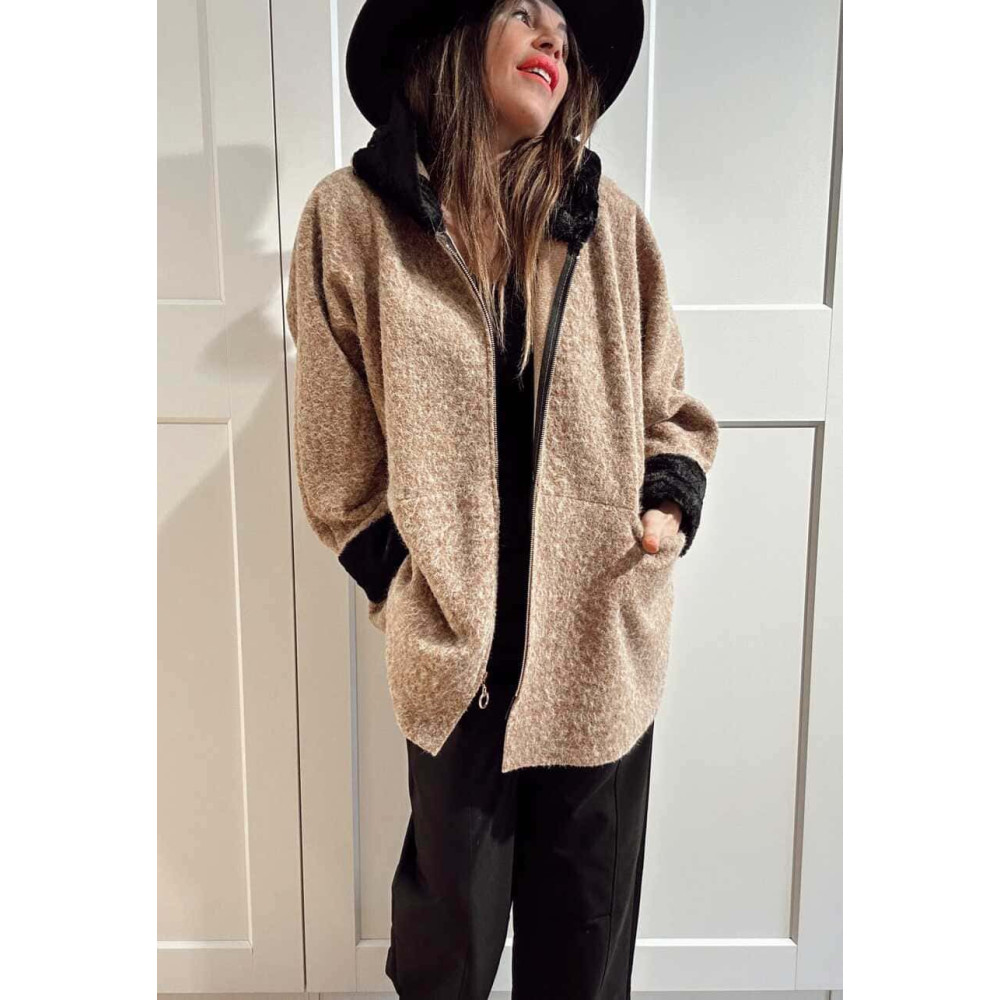 Chaquetón Oversize con Capucha VELVISSY Camel HEVE