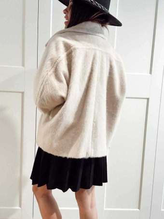 Abrigo Corto Oversize Efecto Pelo MOONVEIL Beige HEVE