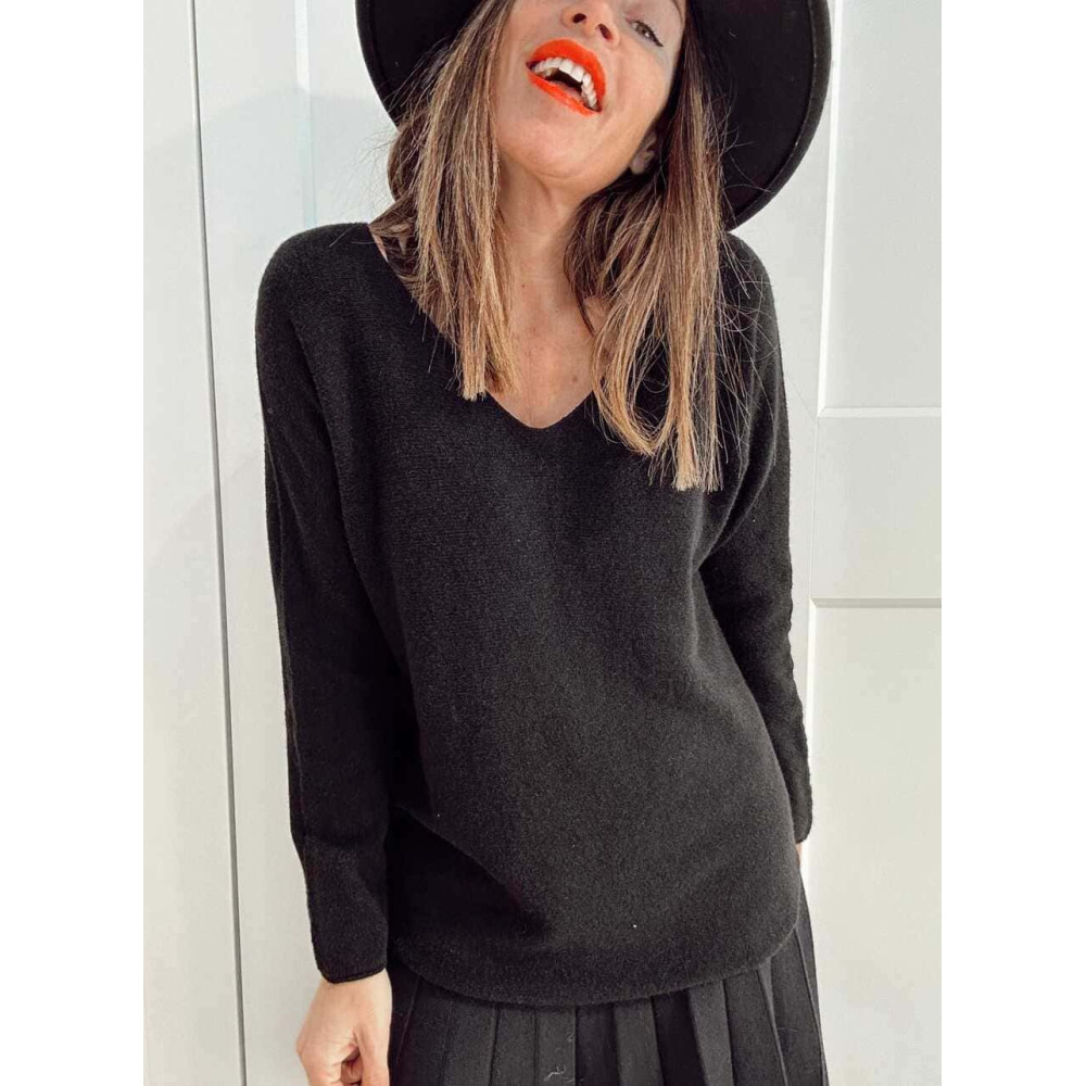 Punto Básico Escote Pico VALDYRAN Negro HEVE